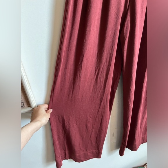NWT Encircled The Comfy Wide Leg Pant in Redwood XS - Picture 3 of 11